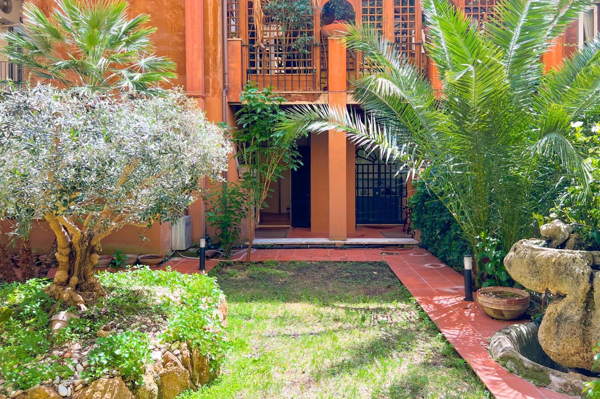 Апартаменти Luxury House & Secret Garden - Strategic Location, 100M To Metro B Рим Екстер'єр фото